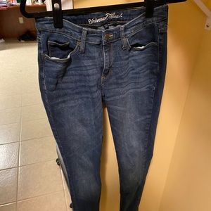 Size 6 Universal Thread Jeans